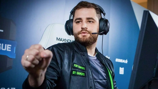 Uzi正式入选英雄联盟名人堂，荣耀时刻到来